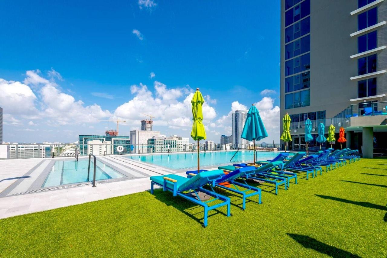 Top Miami Complex Full Amenities & Entertainment! Exterior photo