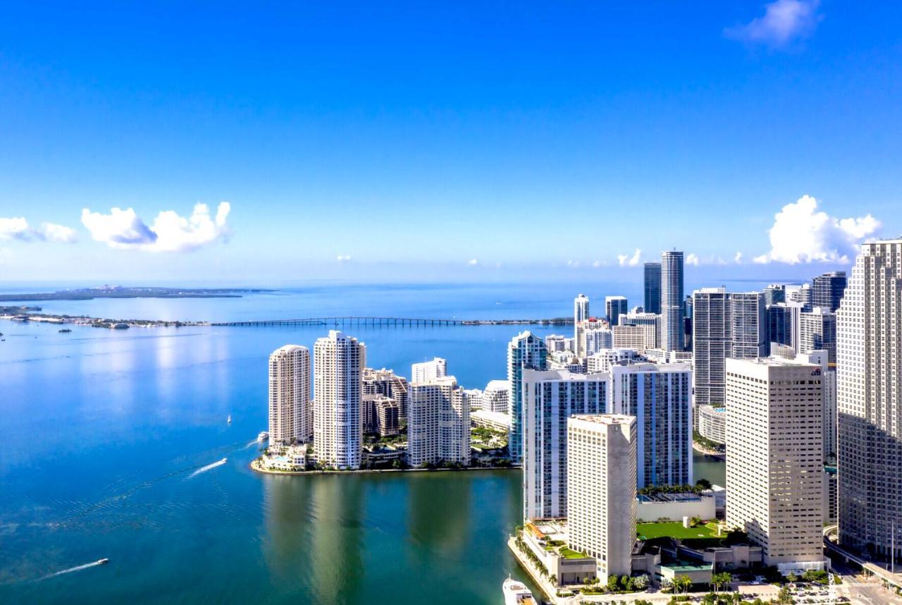 Top Miami Complex Full Amenities & Entertainment! Exterior photo