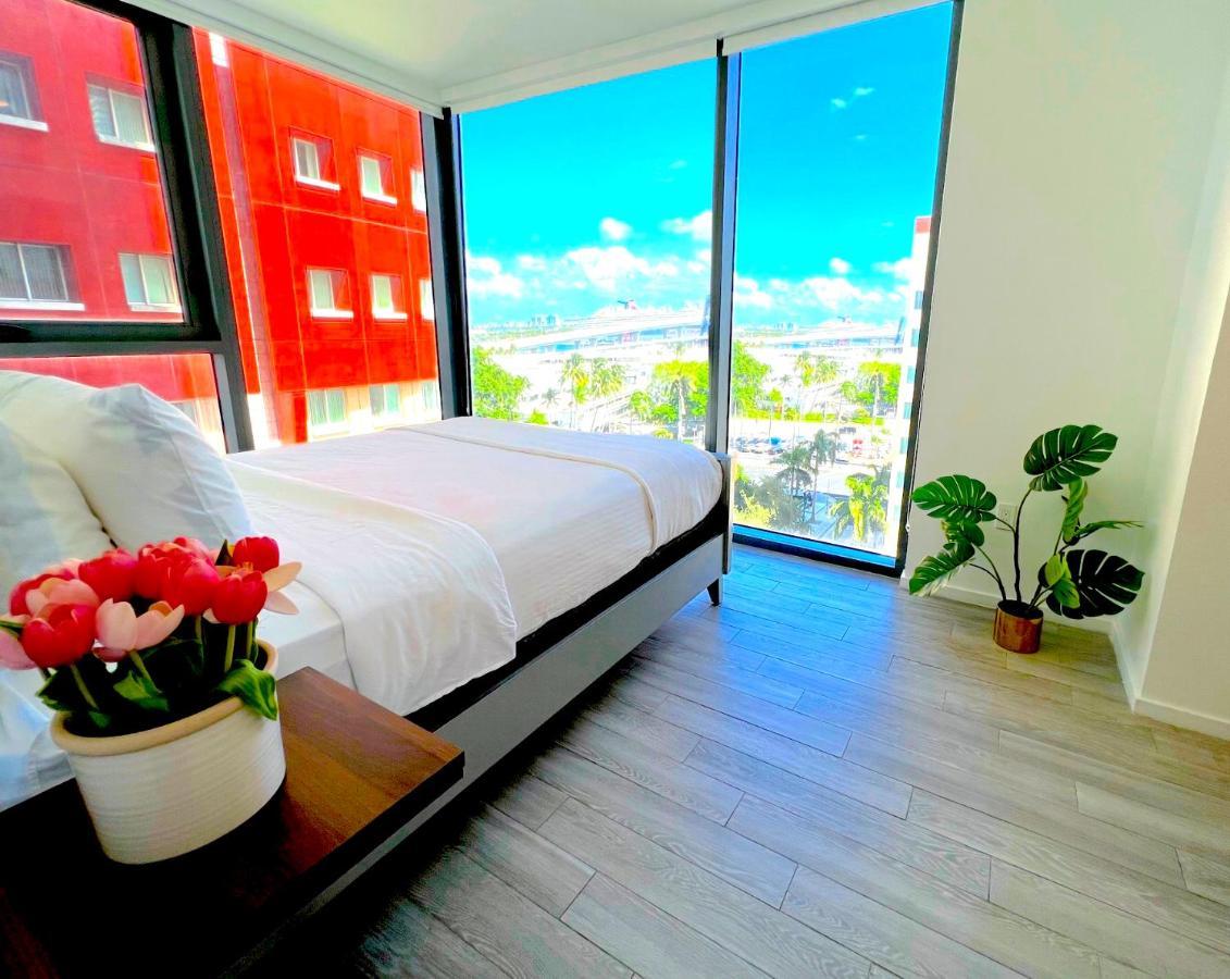 Top Miami Complex Full Amenities & Entertainment! Exterior photo